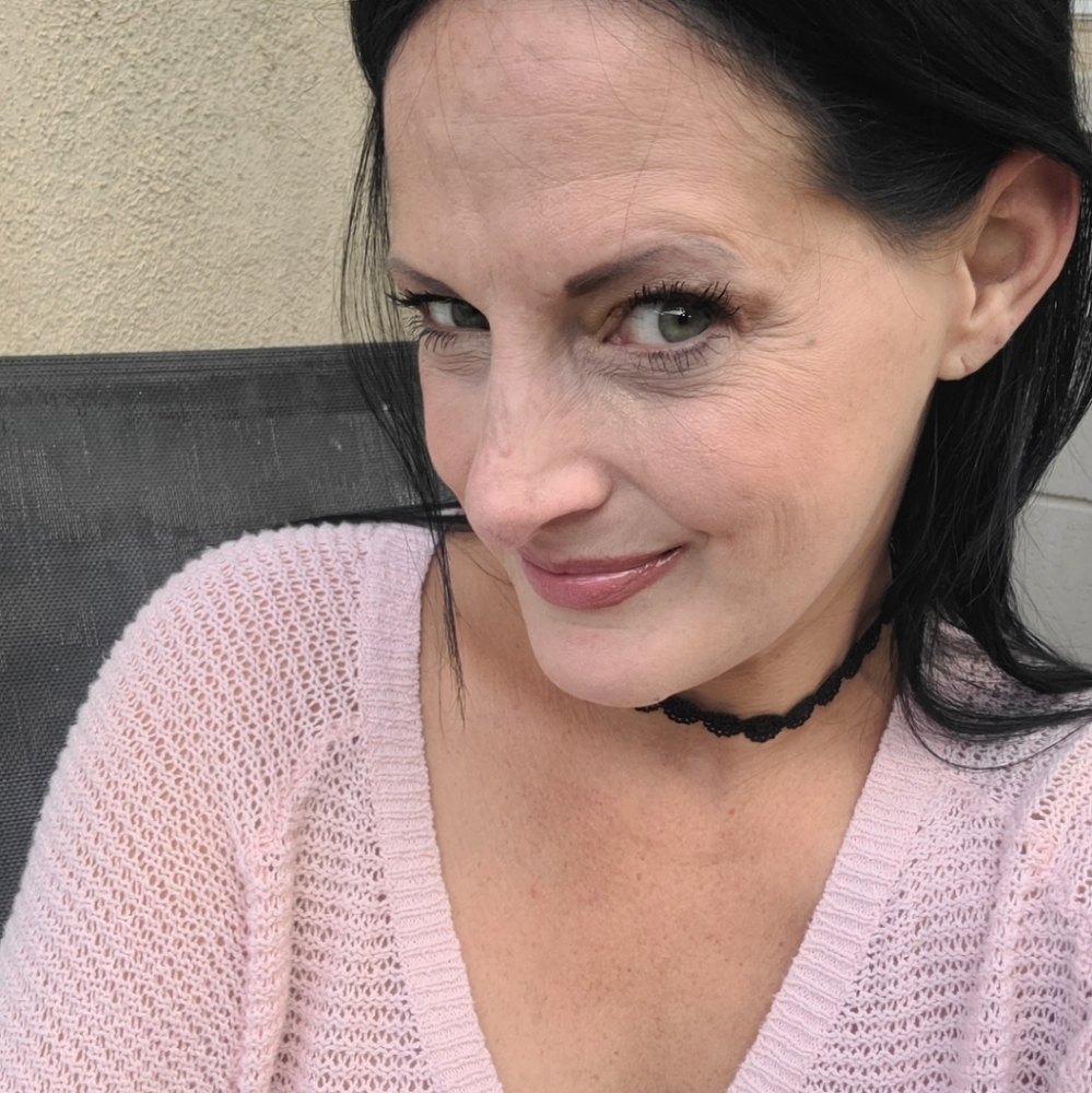 Meet your Posher, Karrie